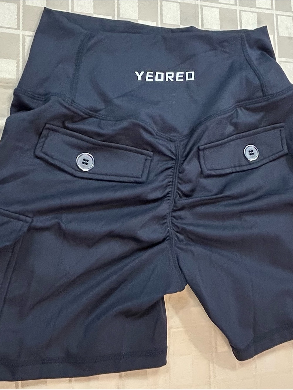Activewear |  Black | Medium | Cargo and Back Pockets Edisy CoreFlex 4.5" Shorts